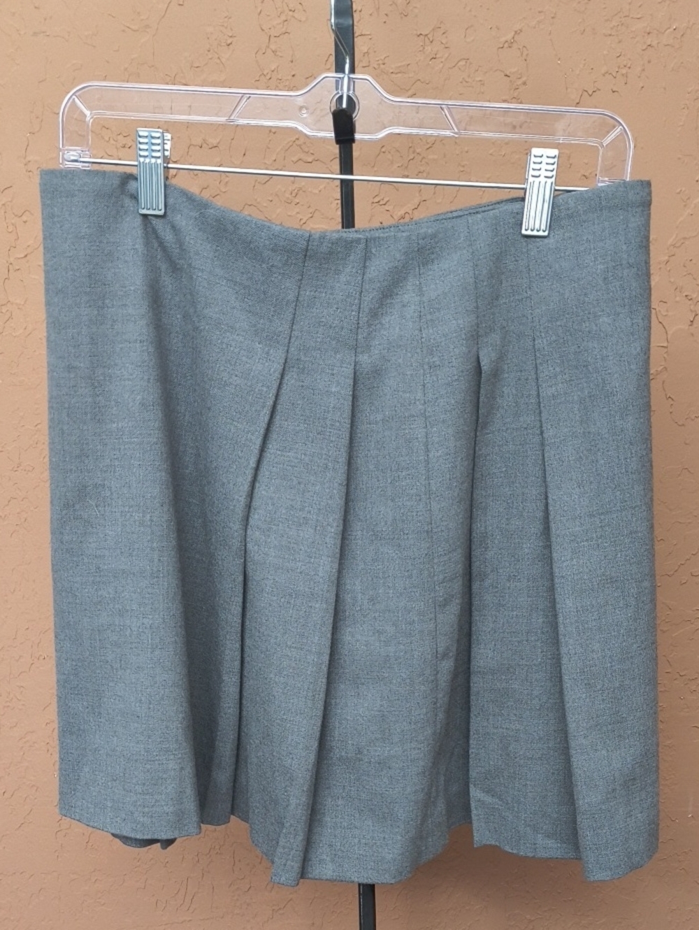 Uniqlo Women's Gray Wool Blend Pleated Mini Skirt Size 8